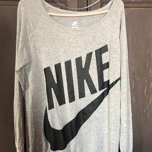 Nike top